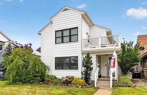 31 Simpson Ave, Ocean City, NJ 08226