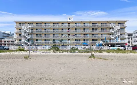 427 E Miami Ave #404, Wildwood Crest, NJ 08260
