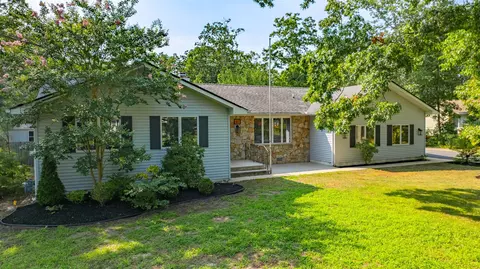 41 Stagecoach Rd, Cape May Court House, NJ 08210