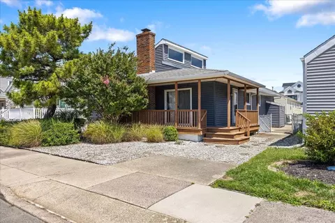 103 W Trenton Ave, Wildwood Crest, NJ 08260