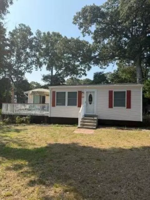 110 Pinewood Rd, North Cape May, NJ 08204