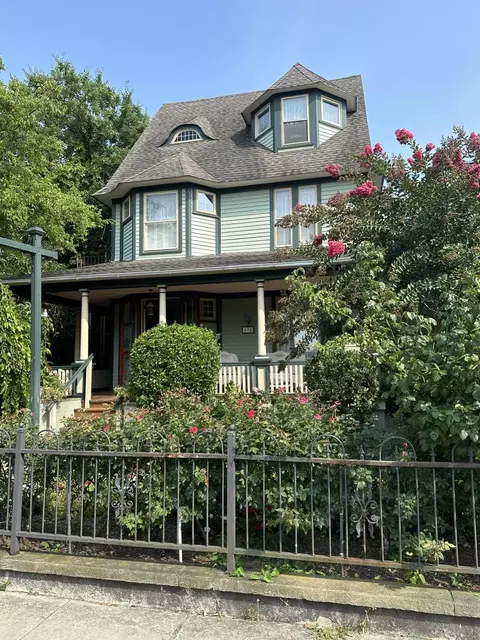670 Washington St, Cape May, NJ 08204