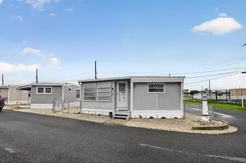 27 Buttercup Rd, Wildwood Crest, NJ 08260
