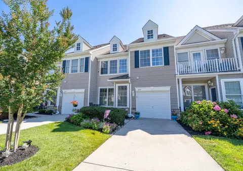 206 Springdale Ct #206, Swainton, NJ 08210
