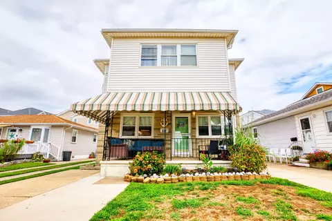 223 E Syracuse Ave #1, Wildwood Crest, NJ 08260