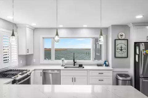 301 Alder Ln #2, Ocean City, NJ 08226