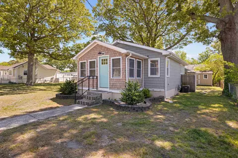 108 W Wilde Ave, Villas, NJ 08251