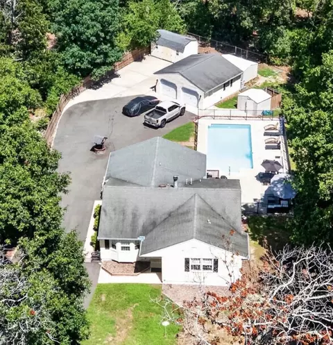 26 Lomurno Ln, Cape May Court House, NJ 08210