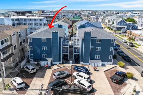 30 37 St #2E, Sea Isle City, NJ 08243