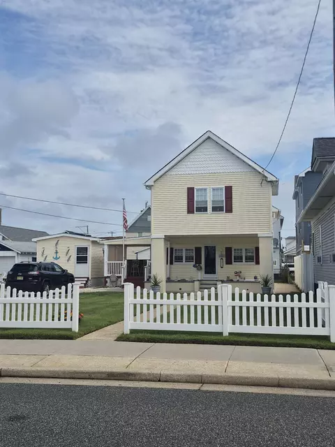 311 W Glenwood Ave, Wildwood, NJ 08260