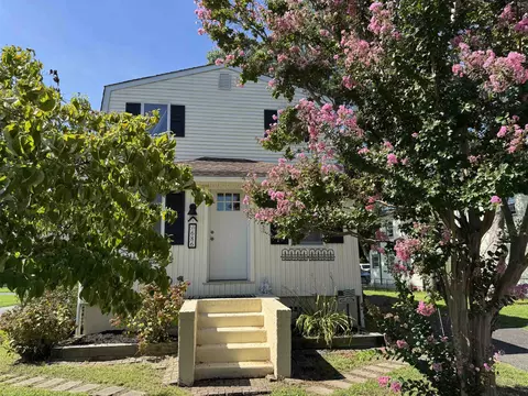 686 Town Bank Rd, North Cape May, NJ 08204