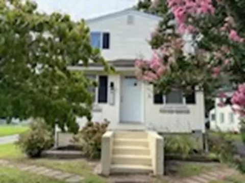 686 Town Bank Rd, North Cape May, NJ 08204