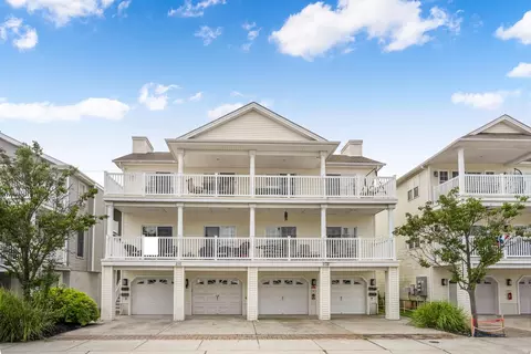 210 E Garfield Ave #B, Wildwood, NJ 08260