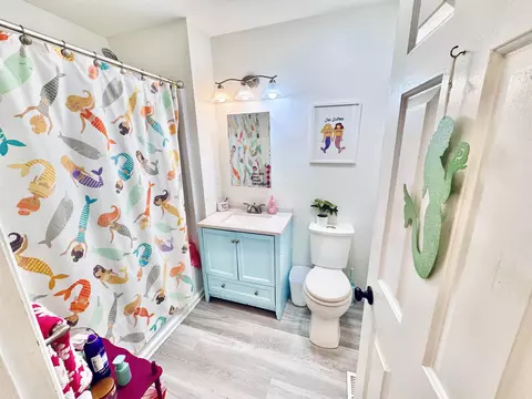 Bath - 63 Somers Ave, Ocean View, NJ 08230 photo 2 of 4