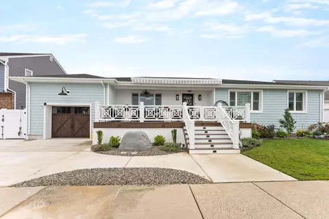 105 W Jefferson Ave, Wildwood Crest, NJ 08260