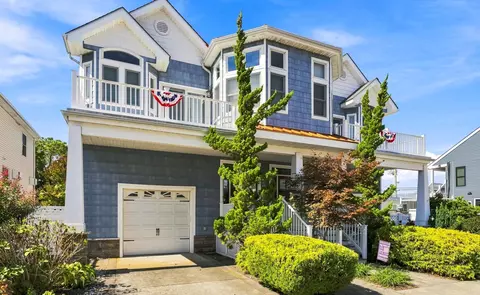 110 E Crocus Rd #110, Wildwood Crest, NJ 08260