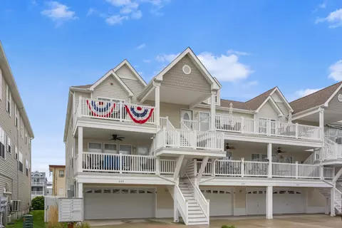 229 E Andrews Ave #B, Wildwood, NJ 08260