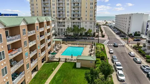 301 E Rochester Ave #106, Wildwood Crest, NJ 08260