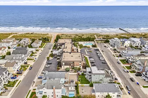 View/Area - 66 E 20th St #206, Avalon, NJ 08202 photo 5 of 6