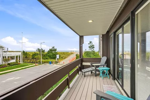Exterior - 66 E 20th St #206, Avalon, NJ 08202 photo 5 of 8
