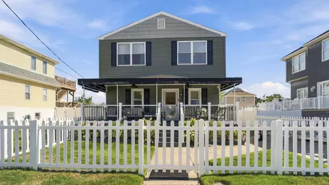 427 Mulberry Ave, North Wildwood, NJ 08260