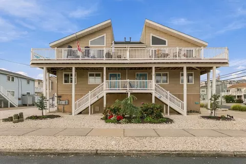 7701 Landis Ave #EAST, Sea Isle City, NJ 08243