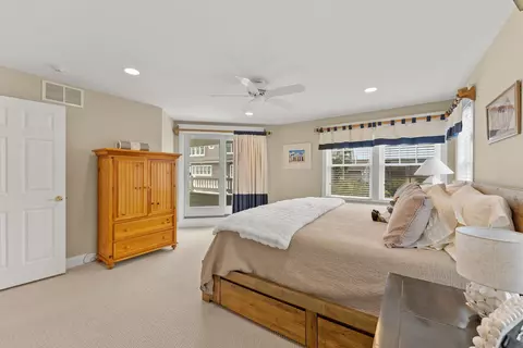 Bedroom - 84 E 19th St, Avalon, NJ 08202 photo 3 of 6