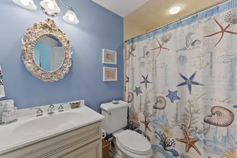 Bath - 84 E 19th St, Avalon, NJ 08202 photo 5 of 7