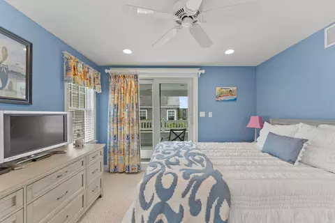 Bedroom - 84 E 19th St, Avalon, NJ 08202 photo 4 of 6