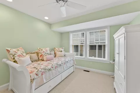 Bedroom - 84 E 19th St, Avalon, NJ 08202 photo 6 of 6