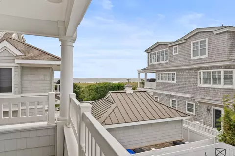 Exterior - 84 E 19th St, Avalon, NJ 08202 photo 5 of 6