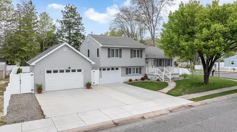 200 Suzanne Ave, North Cape May, NJ 08204