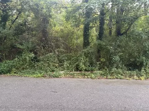 169 E Main St, Whitesboro, NJ 08210