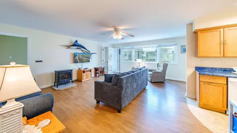 Living - 401 S Bayview Dr, Strathmere, NJ 08248 photo 5 of 5