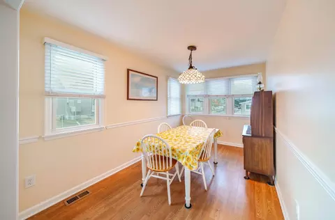 Dining - 401 S Bayview Dr, Strathmere, NJ 08248 photo 1 of 1