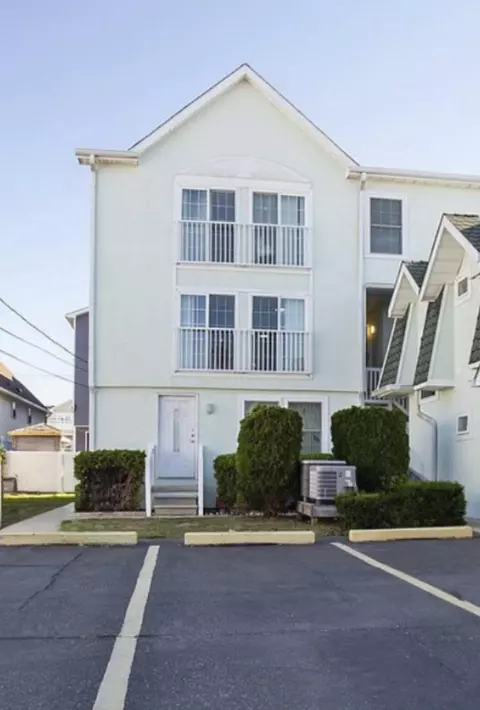 213 E Hand Ave #9, Wildwood, NJ 08260