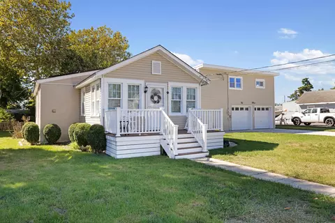 120 E Florida Ave, Villas, NJ 08251