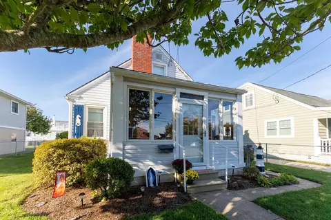 210 E 10th Ave, North Wildwood, NJ 08260