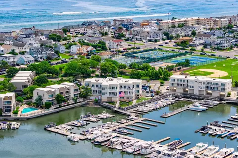 View/Area - 910 Ocean Dr #910, Avalon, NJ 08202 photo 4 of 6