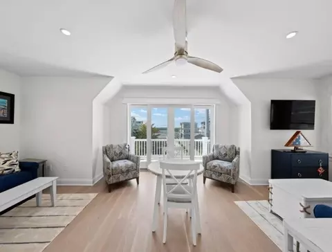 Living - 5765 Ocean Dr, Avalon, NJ 08202 photo 3 of 4