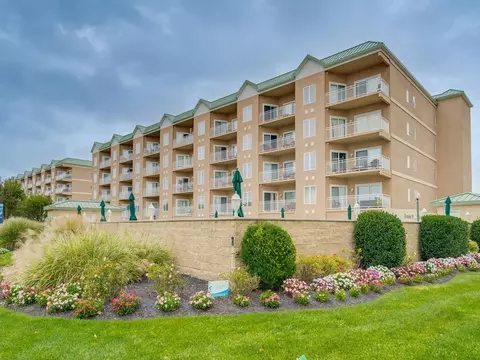 301 E Rochester Ave #209, Wildwood Crest, NJ 08260