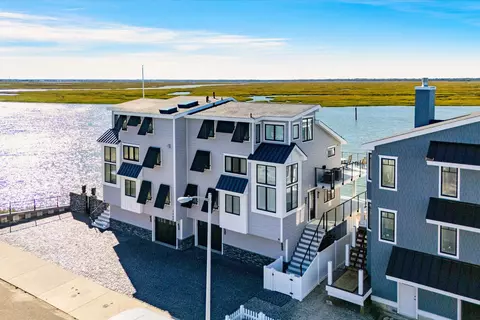7740 Roberts Ave #NORTH, Sea Isle City, NJ 08243