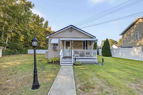 160 Kentucky Ave, Villas, NJ 08251