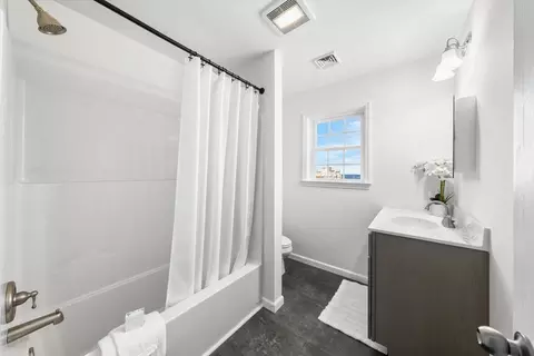 Bath - 2 E Sumner Ave, Strathmere, NJ 08248 photo 2 of 2