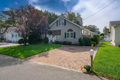 418 Fern Rd, Villas, NJ 08251