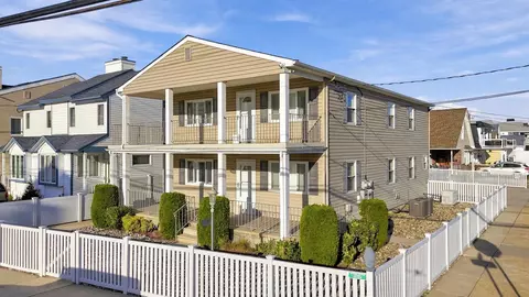 7900 Atlantic Ave, Wildwood Crest, NJ 08260