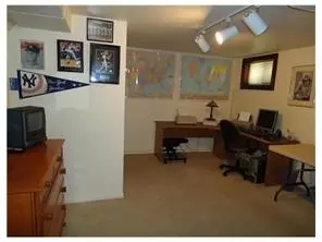 75 Wilk Rd, Edison, NJ 08837 photo 4