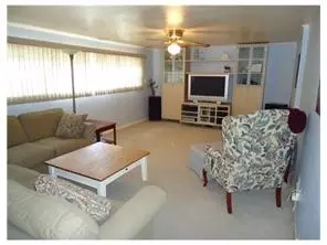 75 Wilk Rd, Edison, NJ 08837 photo 3