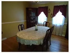 75 Wilk Rd, Edison, NJ 08837 photo 5