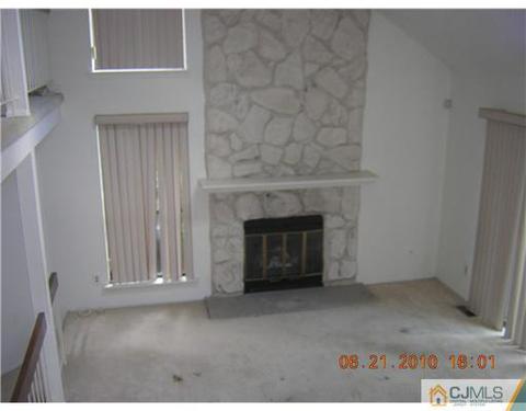 498 Westgate Dr, Edison, NJ 08820 photo 3
